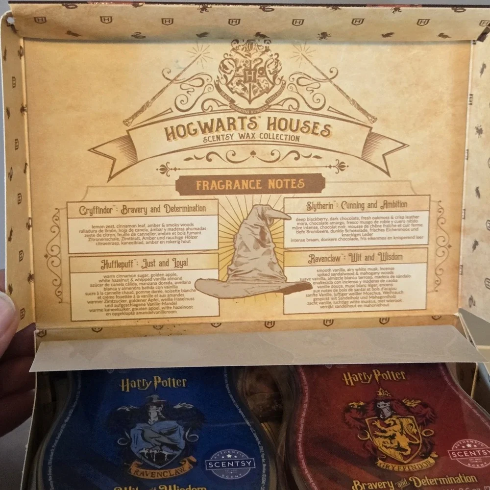 Scentsy HARRY POTTER Hogwarts Houses Wax Bars Collection Box Set w/ 4 Scents NEW